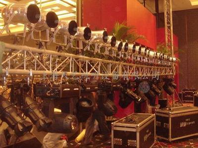 長沙舞臺(tái)燈光租賃與布置全攻略 專業(yè)設(shè)備助力演藝盛宴